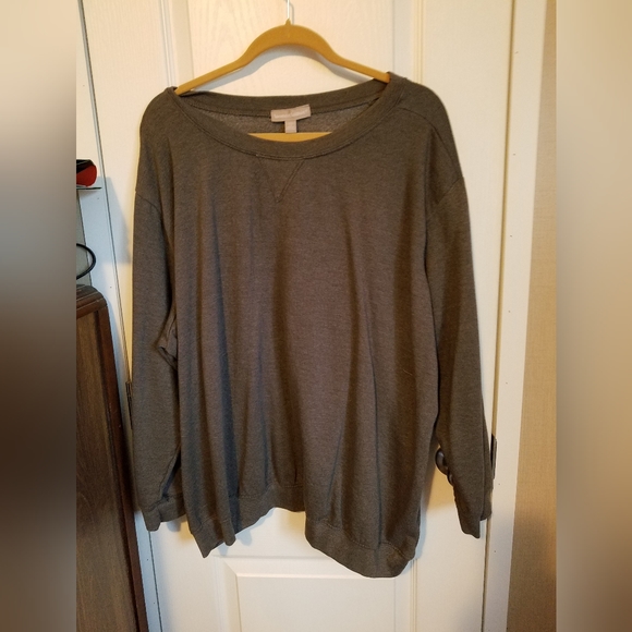 Tops - Womans plus sweatshirt